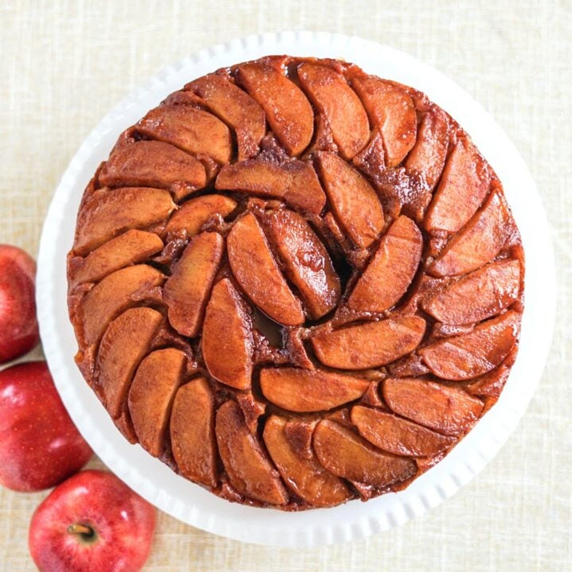 Old Fashioned Apple Upside Down Cake
