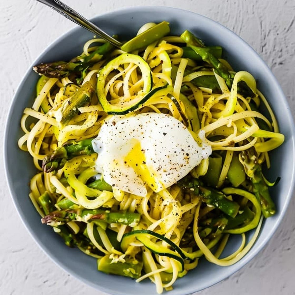 Spiralized Pasta with Egg and Asparagus