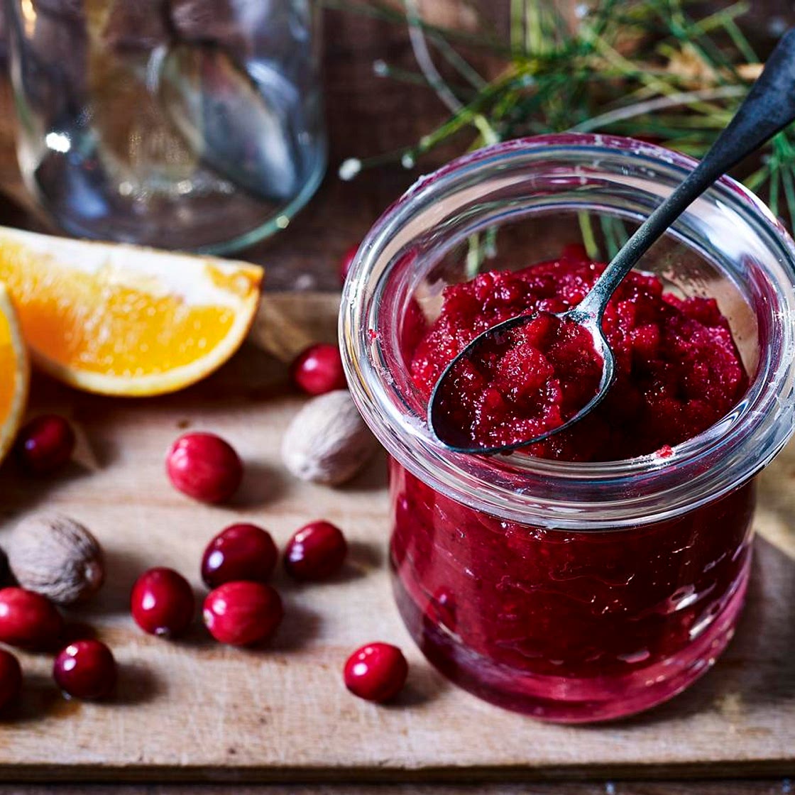 Fresh cranberry sauce