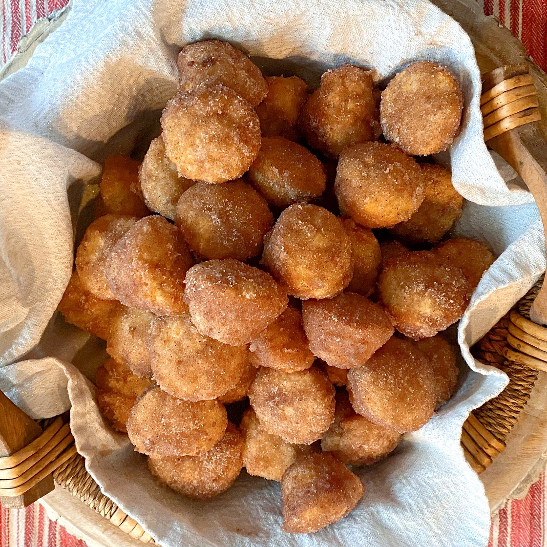 Cinnamon Donut Holes (or mini muffins)