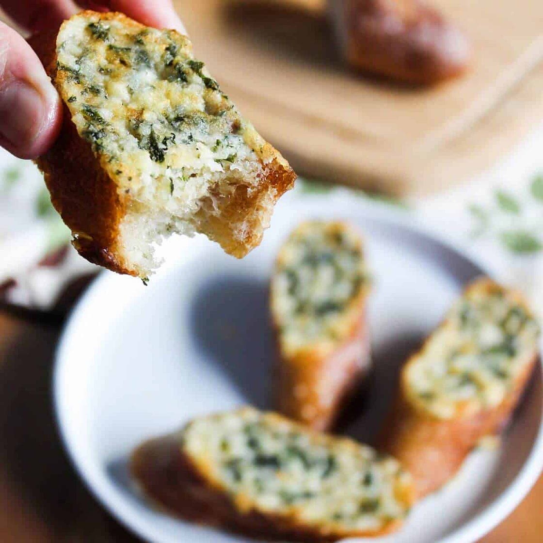 Air Fryer Garlic Bread
