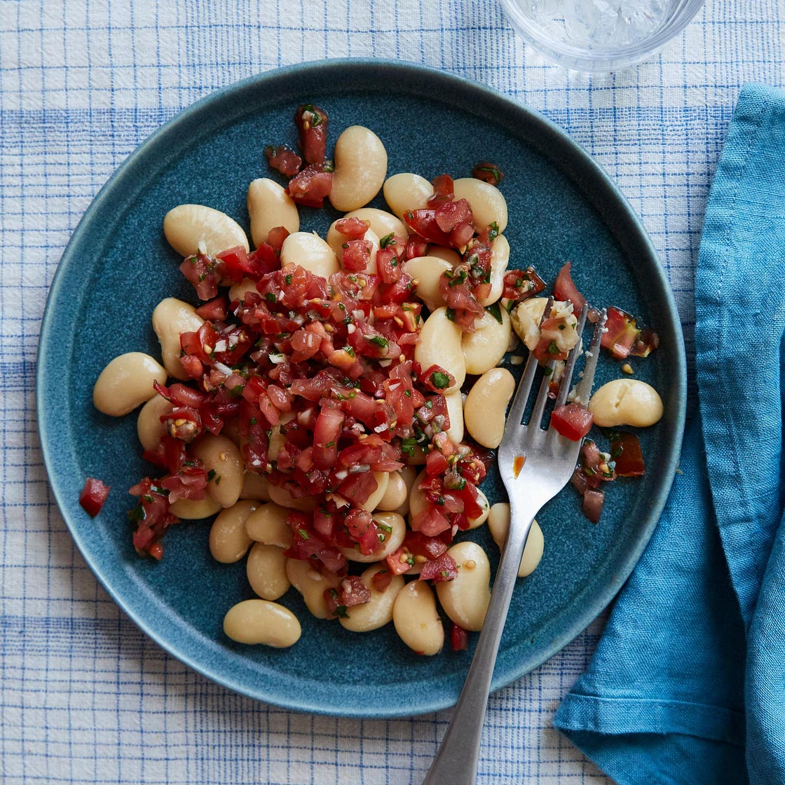 Butter bean crudaiola with tomatoes