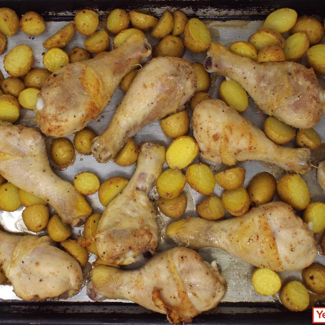 Sheet Pan Garlic Chicken Drumsticks and Baby Potatoes