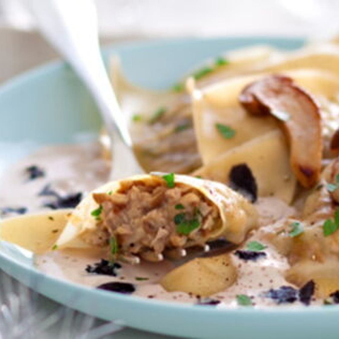 Raviolis aux cèpes, sauce foie gras