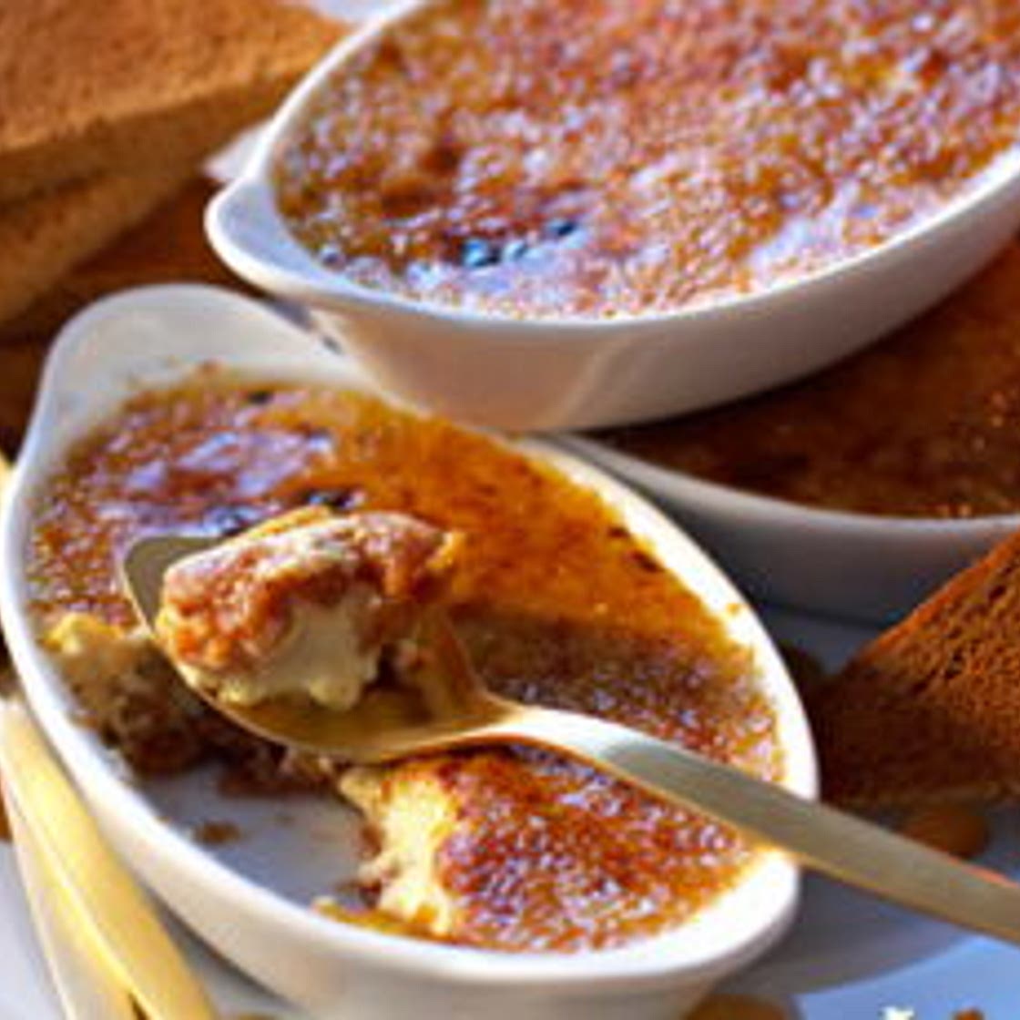 Crème brûlée au foie gras et fruits secs au muscat