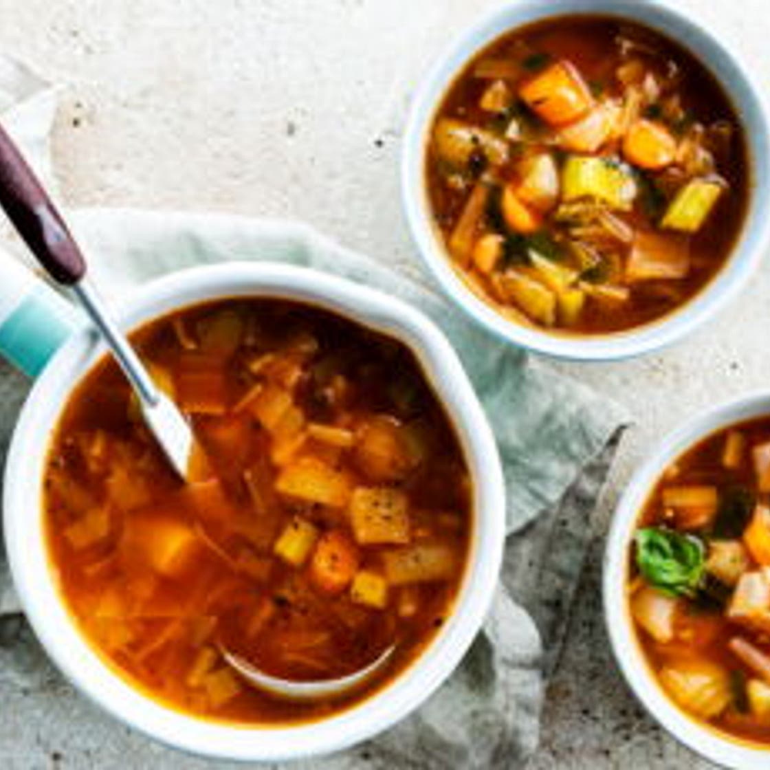 Soupe de légumes aux carottes fenouil et basilic