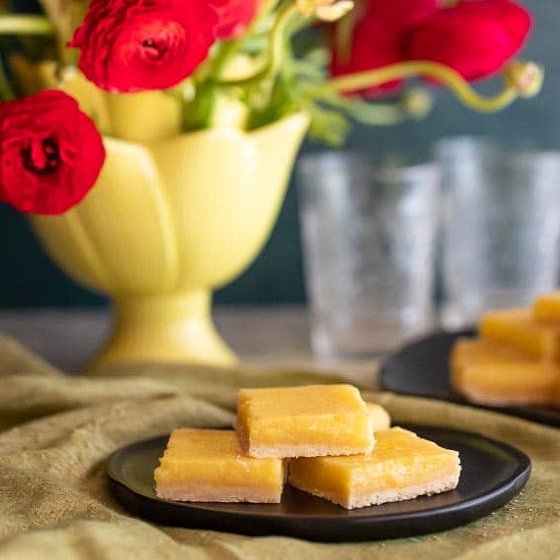 The Best Low FODMAP Lemon Bars