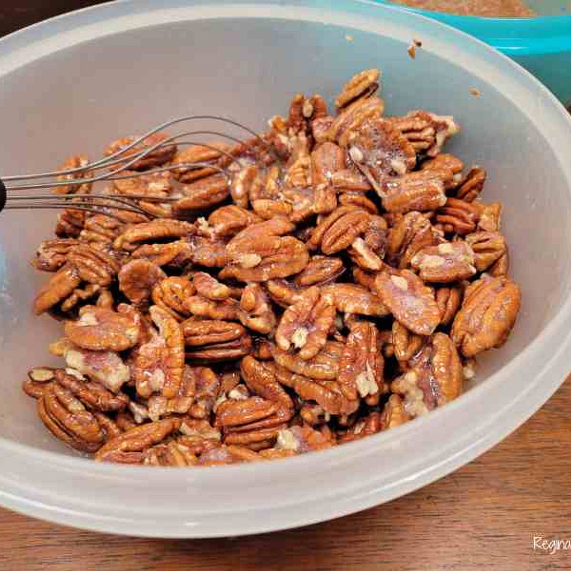 Easy And Delicious Slow Cooked Candied Pecans
