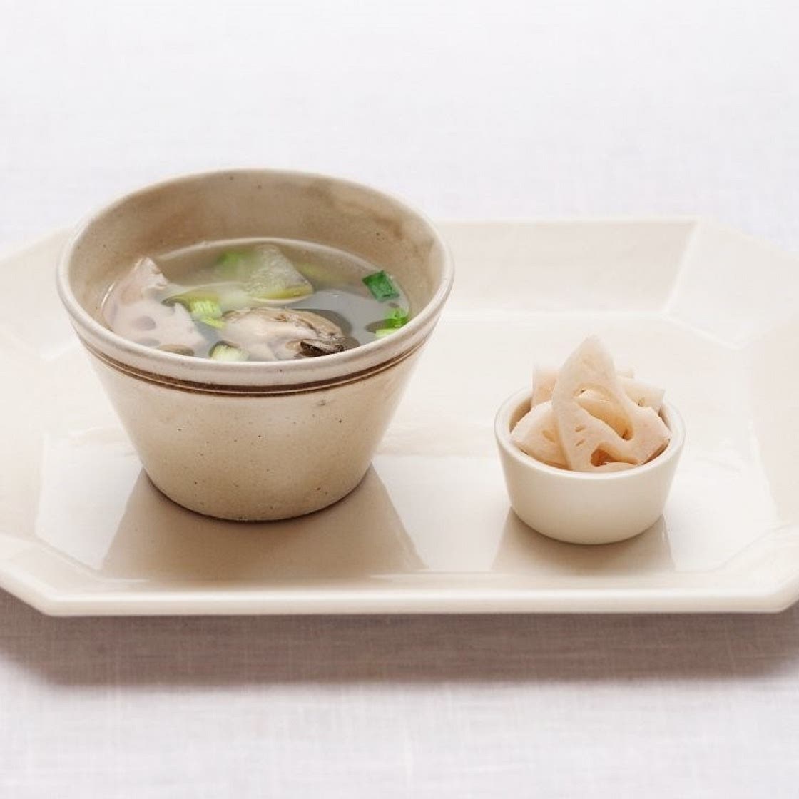 무 굴국과 연근 만드는 법