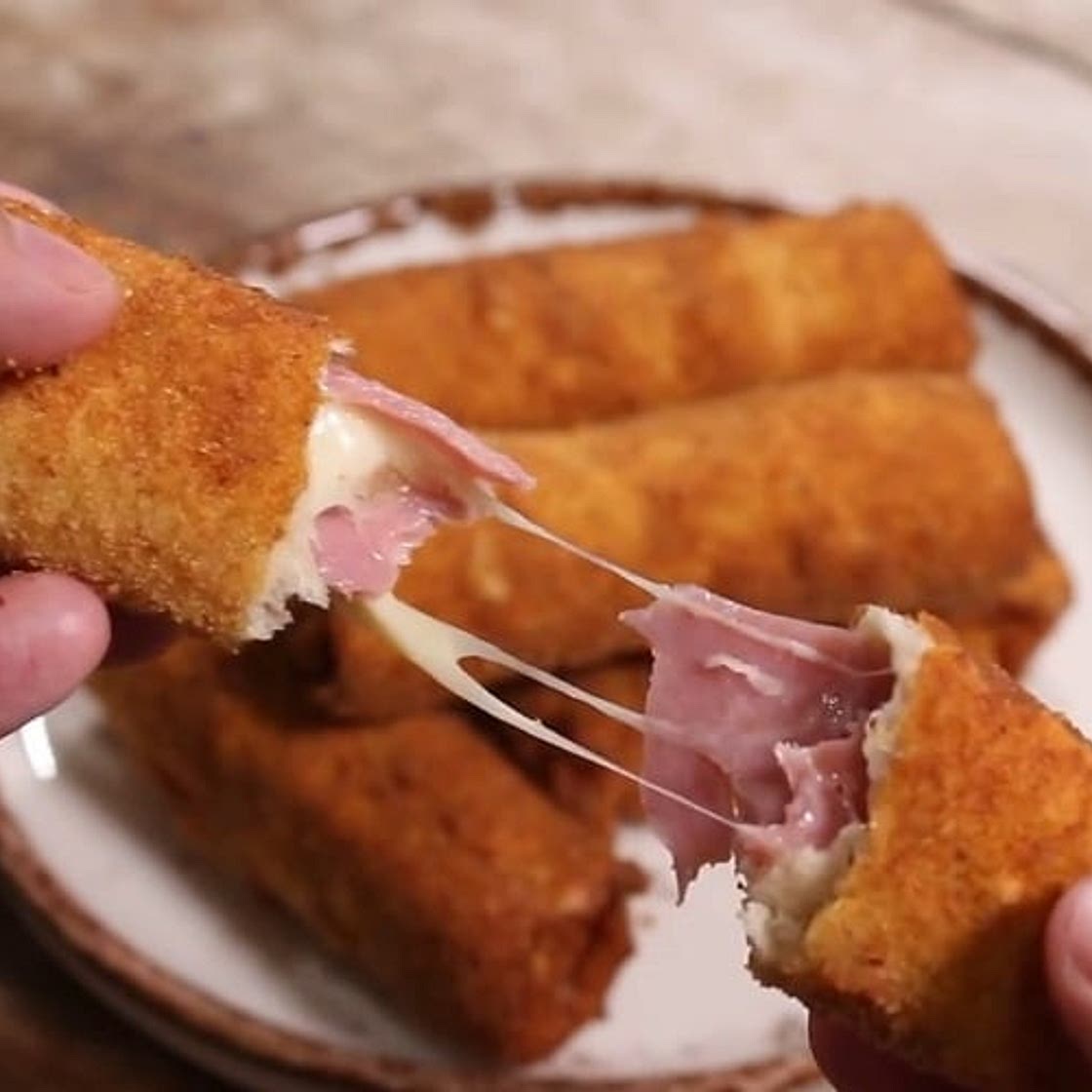 Κροκέτες με Ζαμπόν και Κασέρι