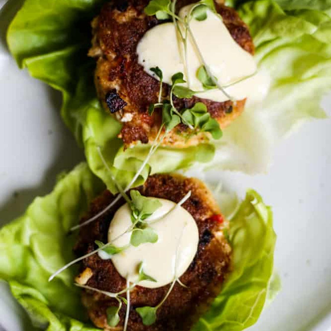 Whole30 Crab Cakes with Lemon-Garlic Aioli