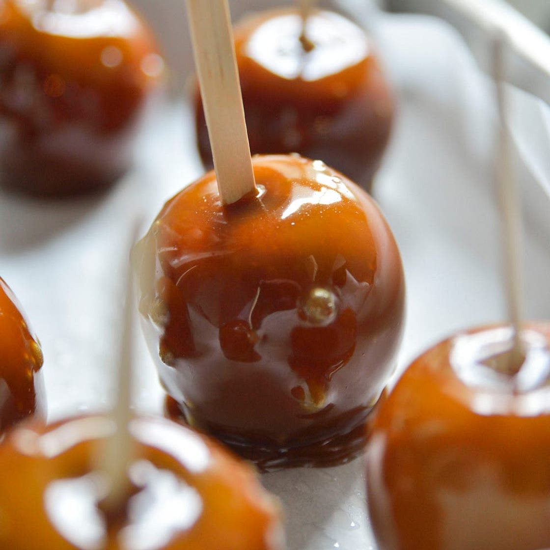 Toffee apples