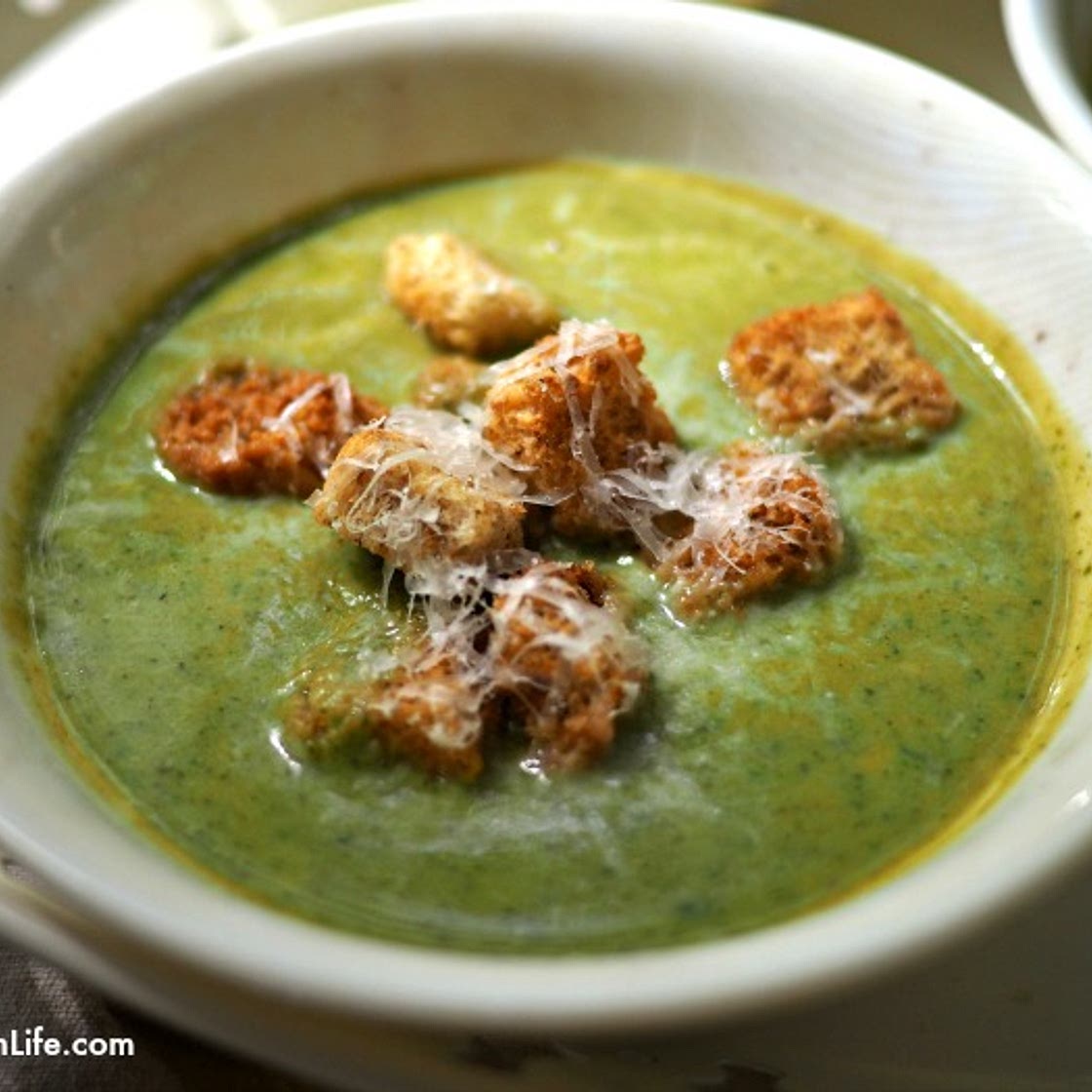 (Extra Green) Instant Pot Broccoli Cheese Soup