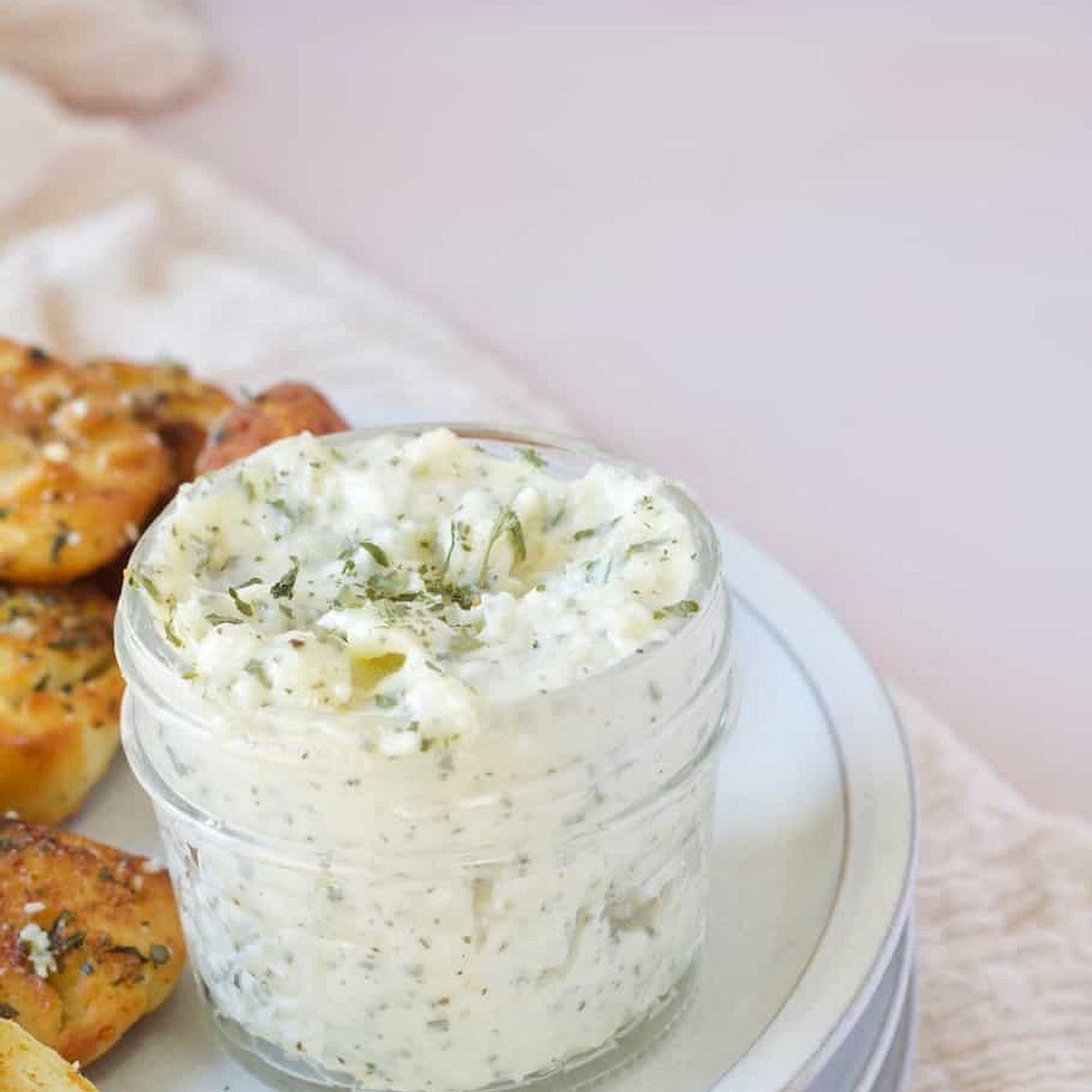 Domino's Garlic Parmesan Sauce Recipe