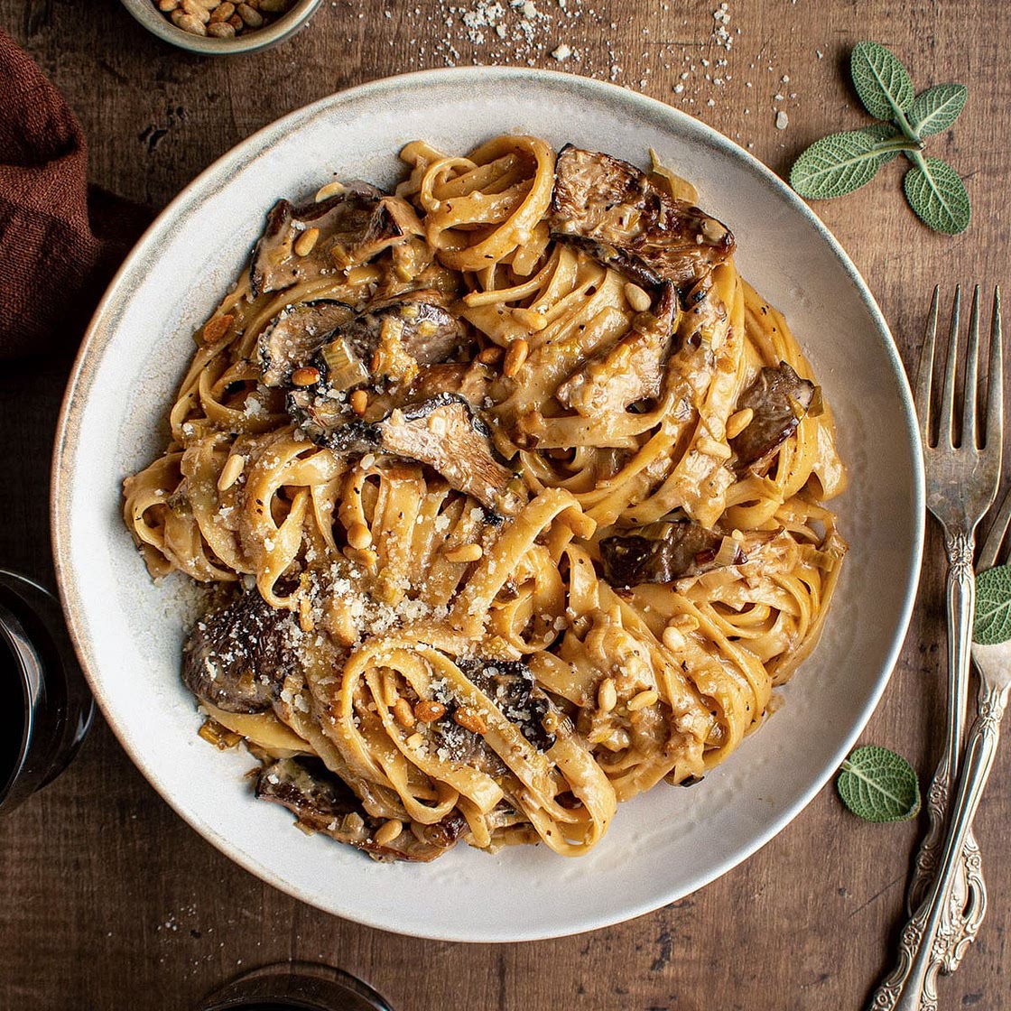 Caramelized Leek and Mushroom Gruyere Pasta