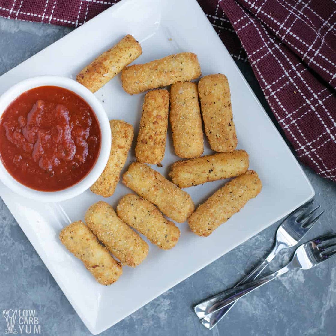 Keto Mozzarella Cheese Sticks