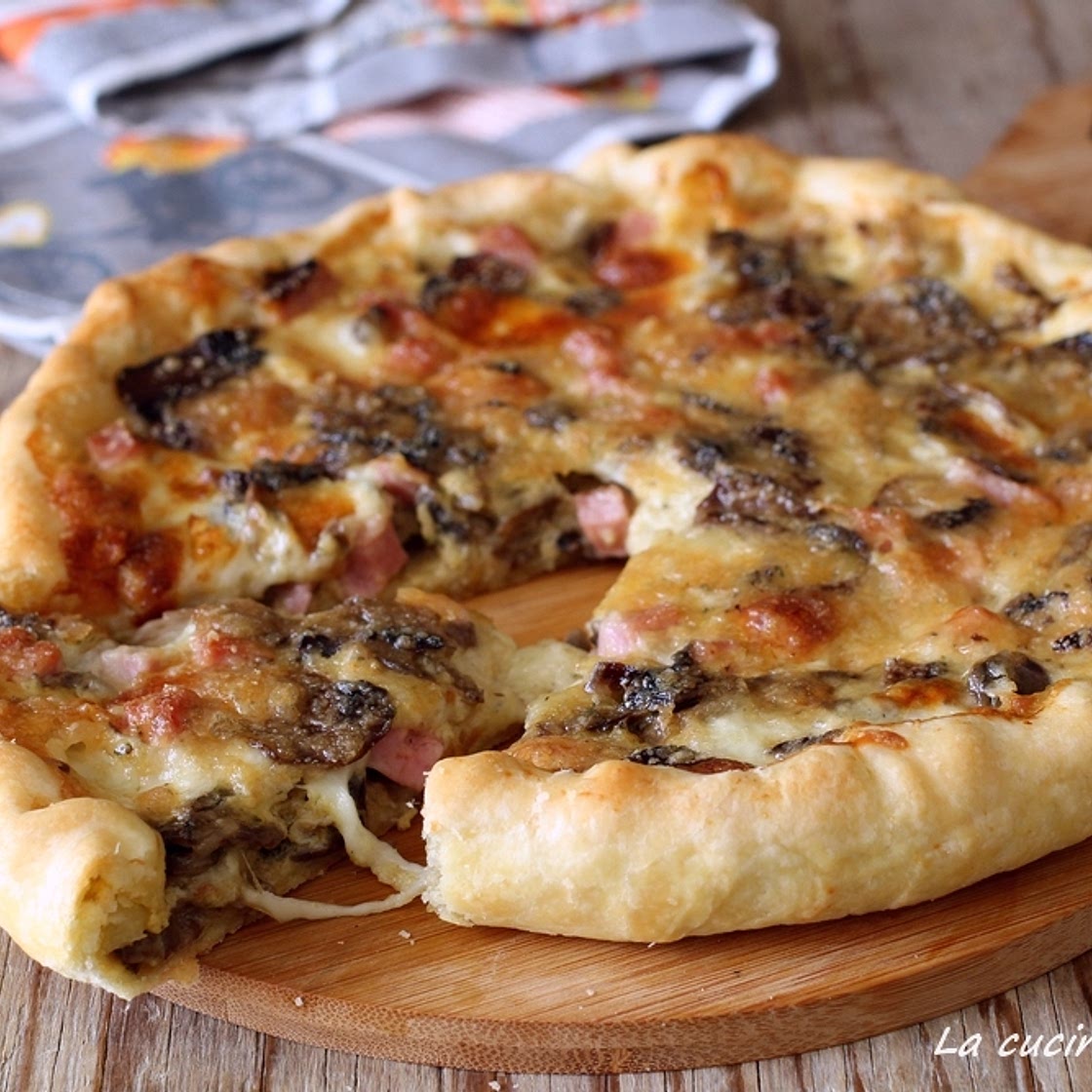 Torta salata prosciutto e funghi