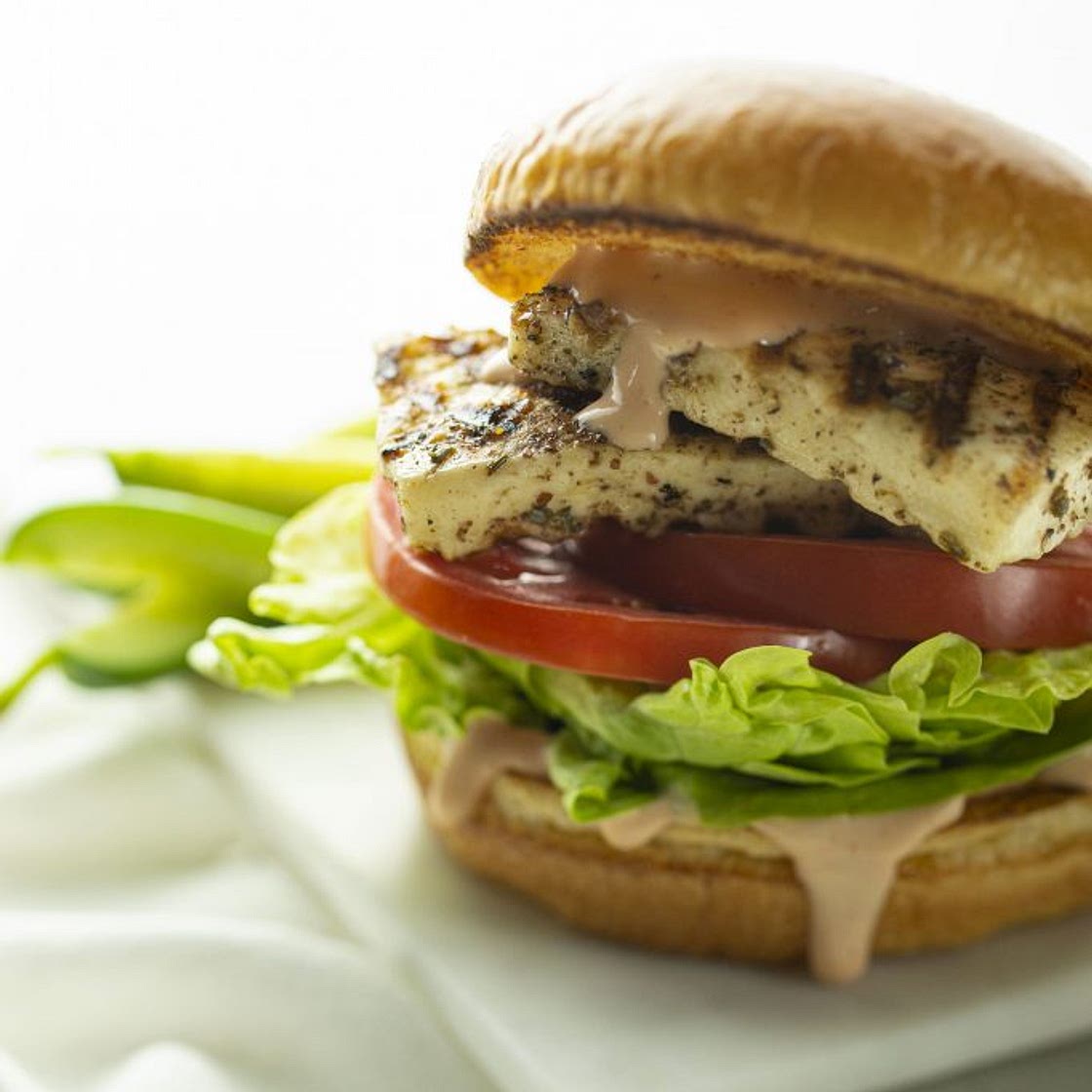Burger végétarien au fromage halloumi
