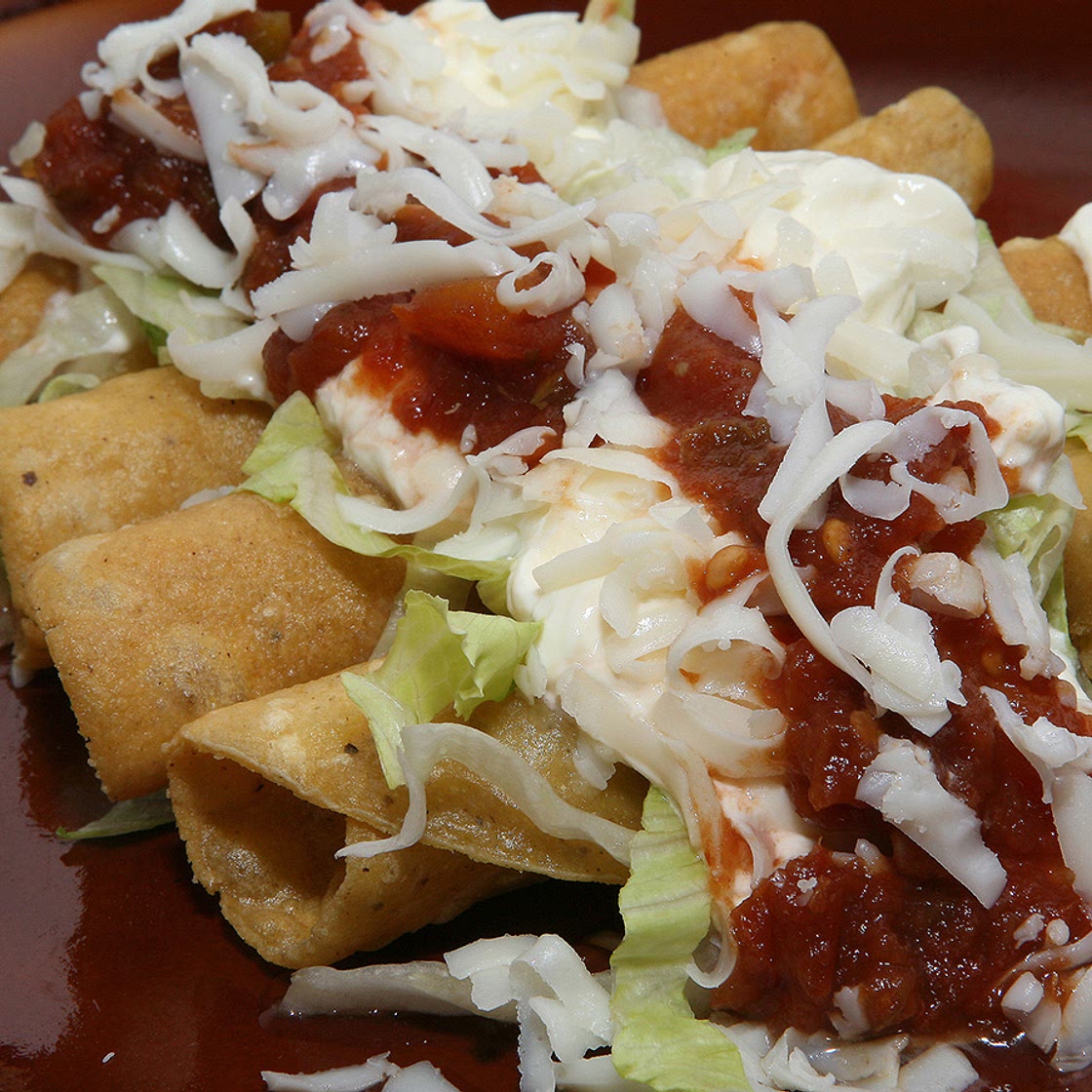 Tacos dorados