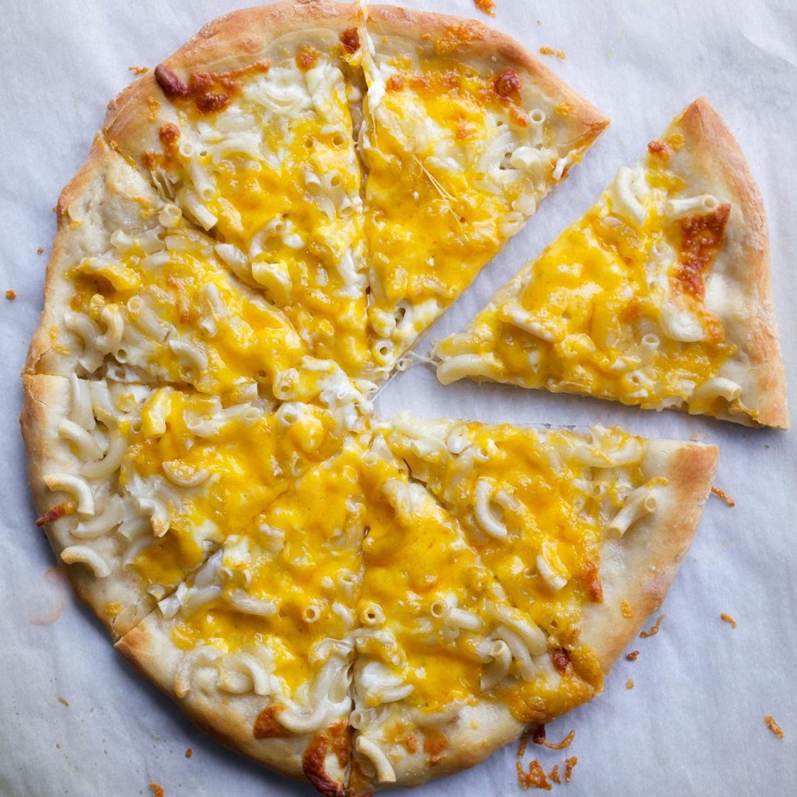Mac and Cheese Pizza