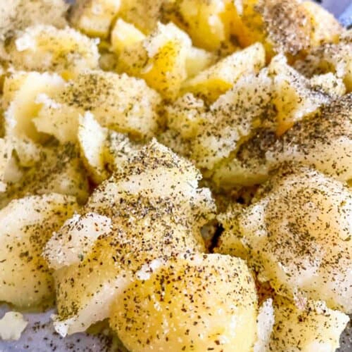 Boiled Potatoes with Dried Herbs