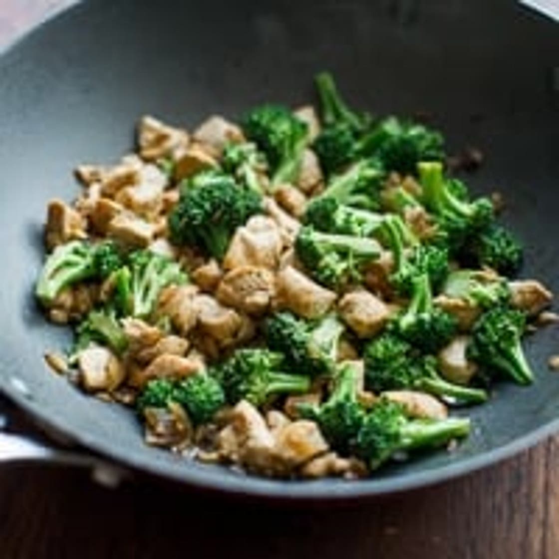 Healthy Chicken Breast and Broccoli Stir Fry Recipe