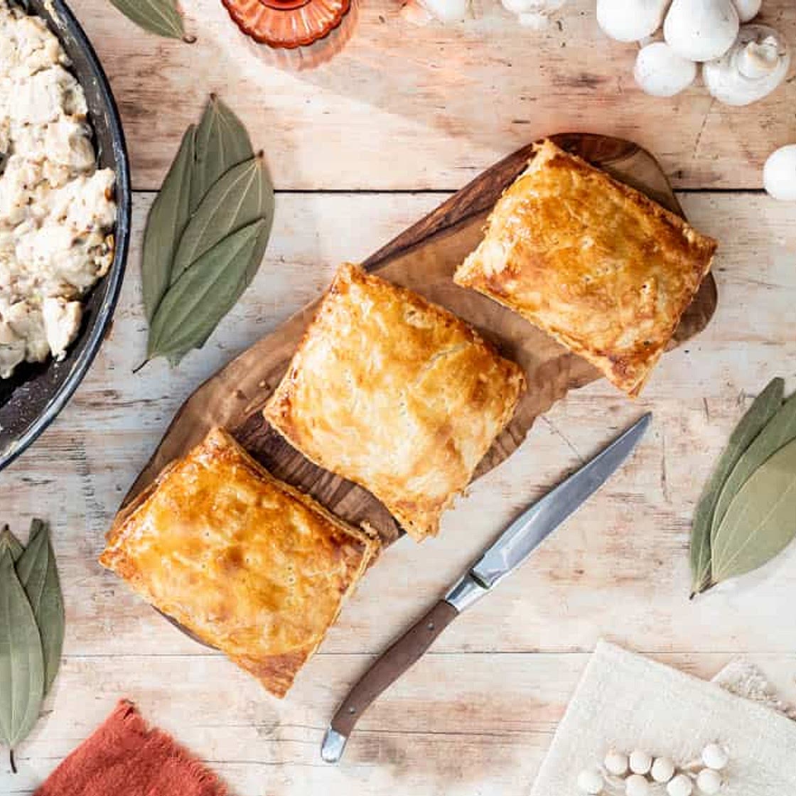 Creamy Chicken and Mushroom Pasty with Puff Pastry