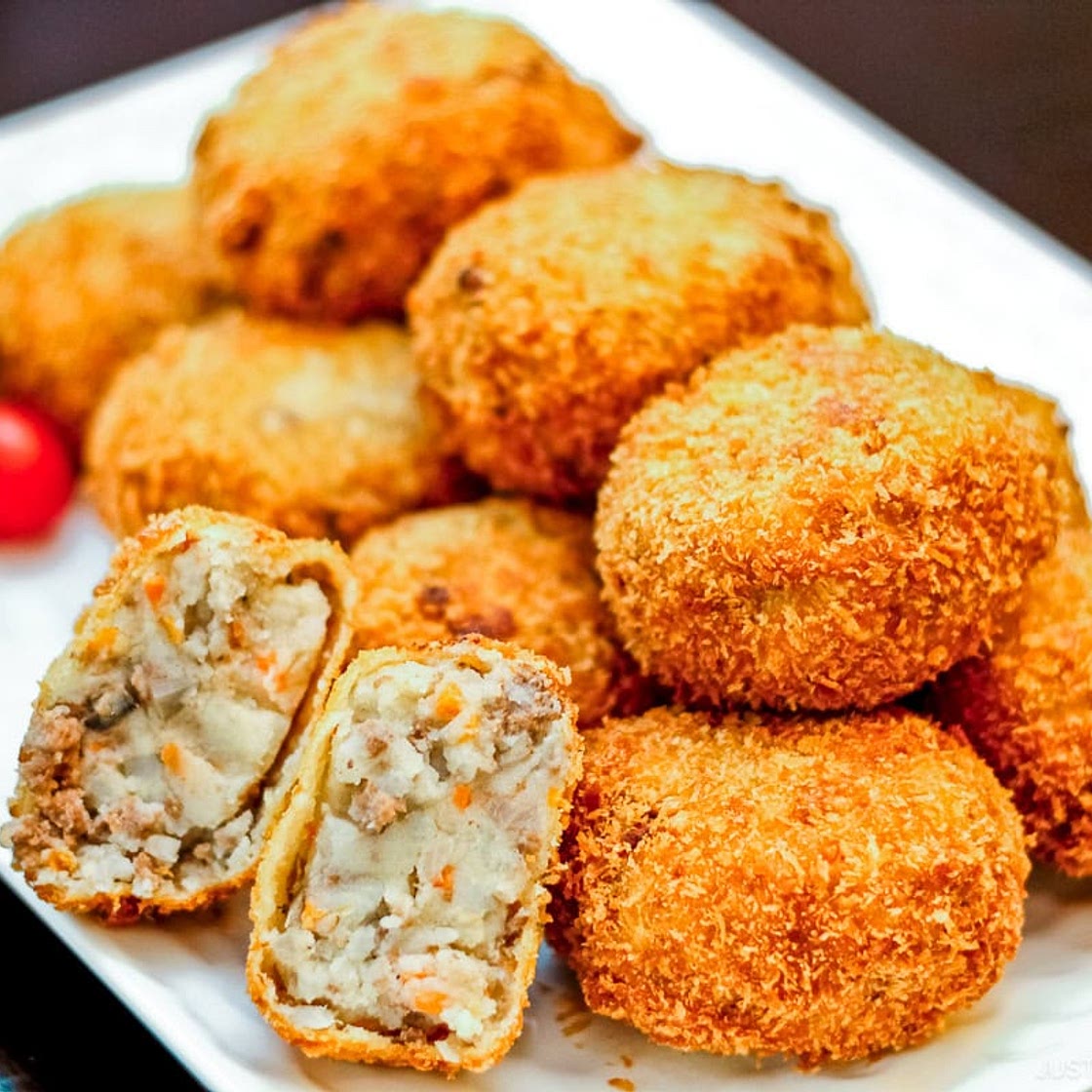 Korokke (Potato & Meat Croquette)