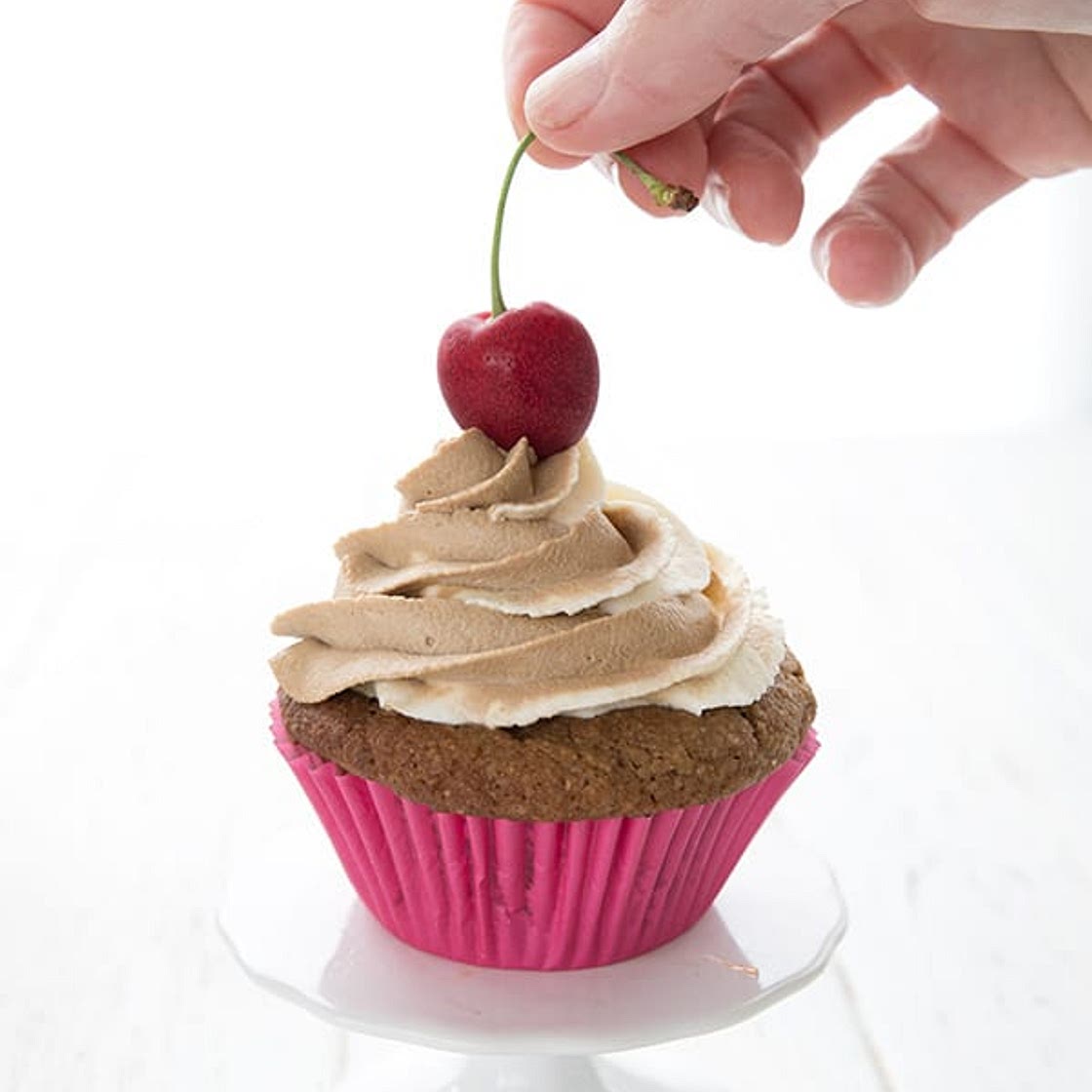 Keto Root Beer Float Cupcakes