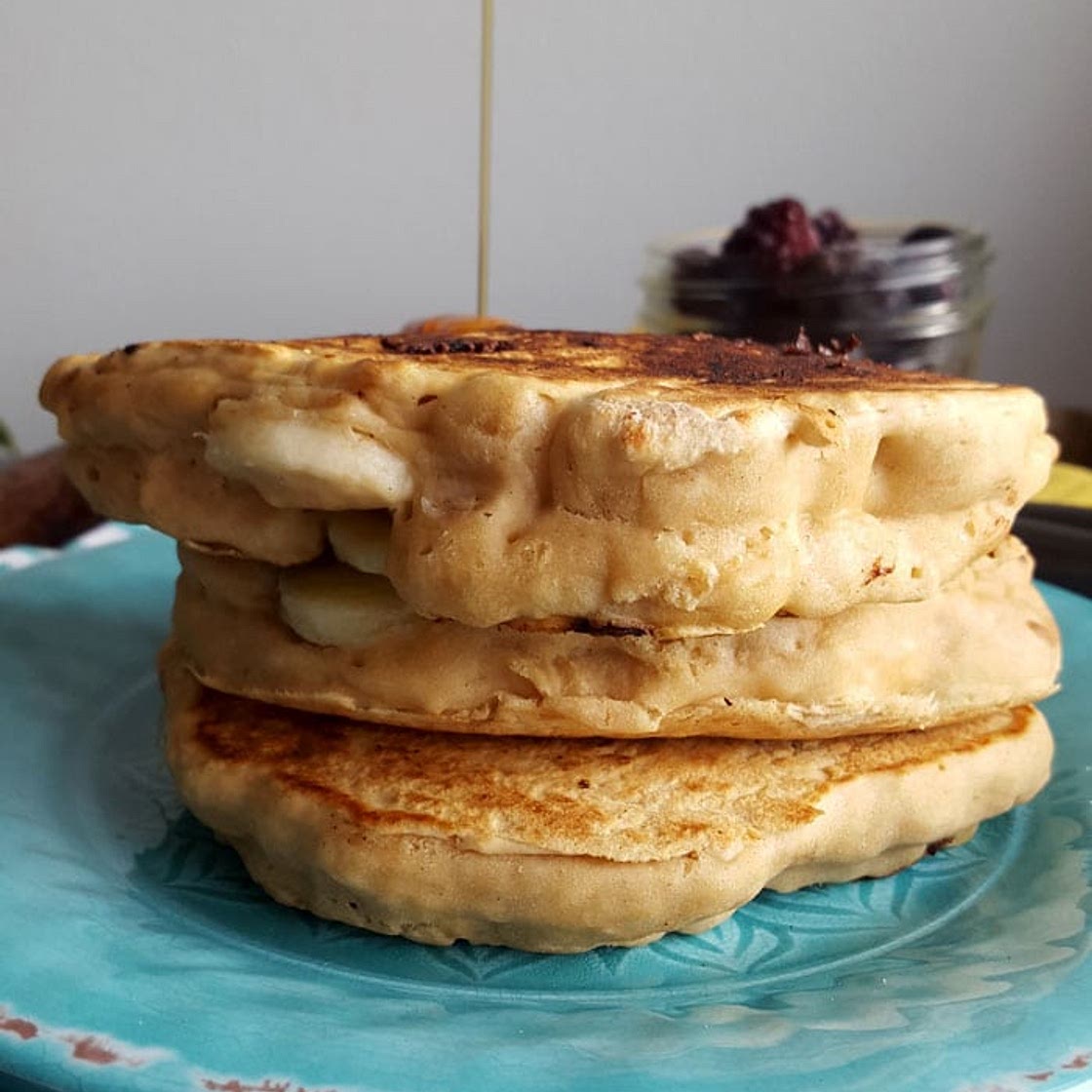 4-Ingredient Fluffy Vegan Protein Pancakes