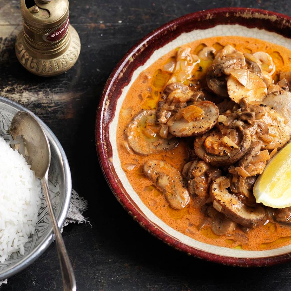 Easy mushroom stroganoff