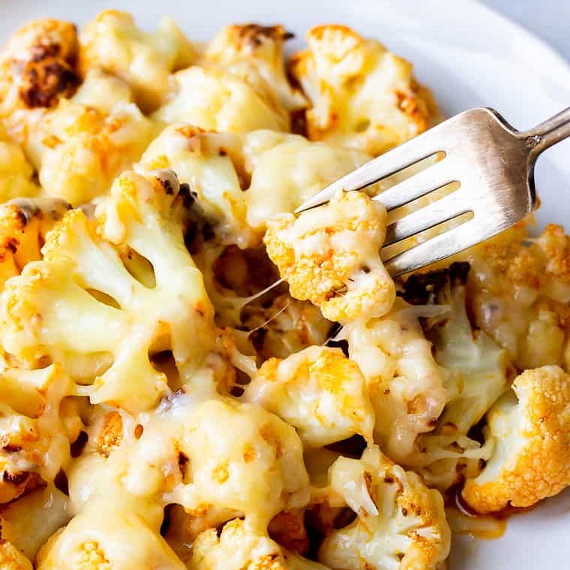 Cheesy Buffalo Cauliflower Bites