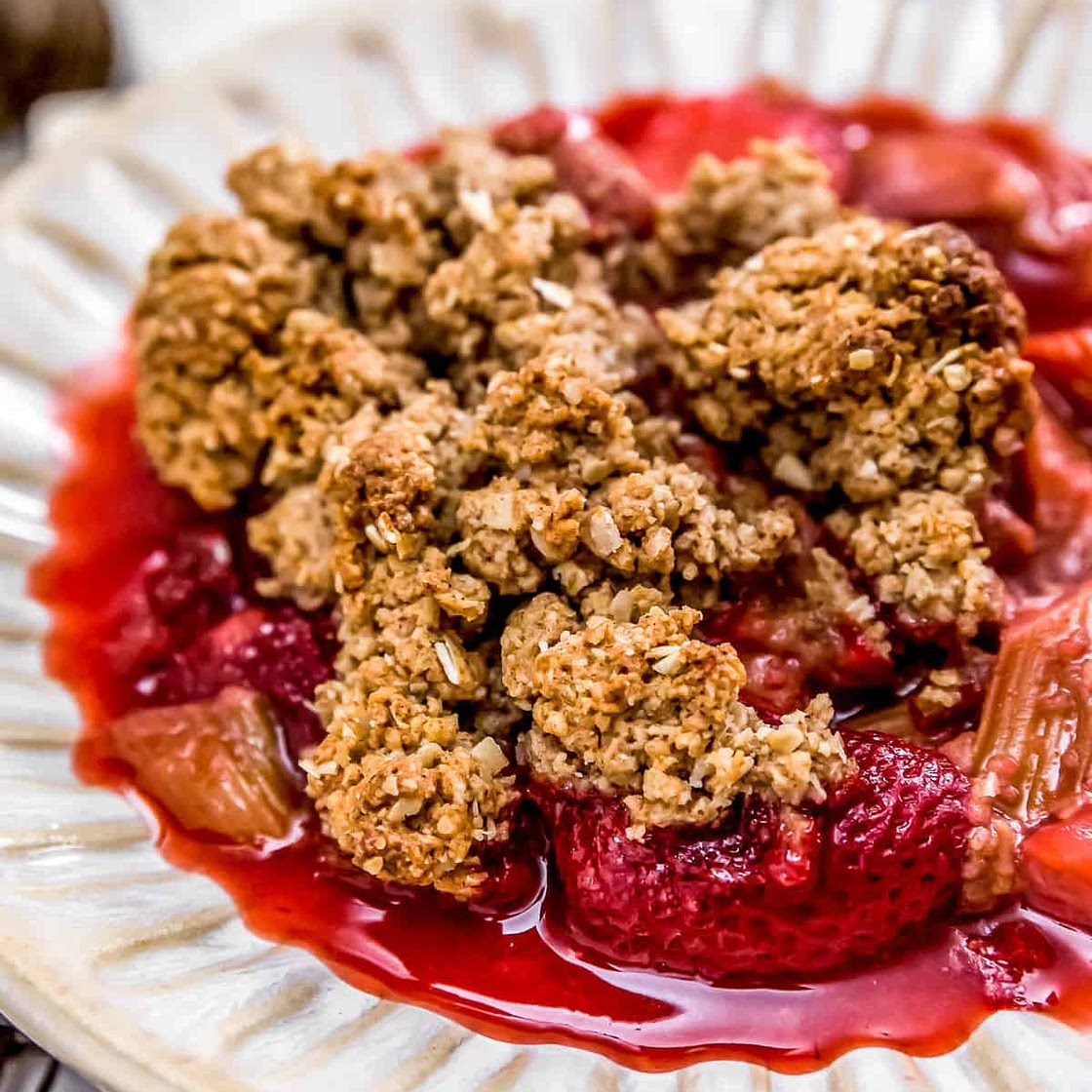Strawberry Rhubarb Crumble