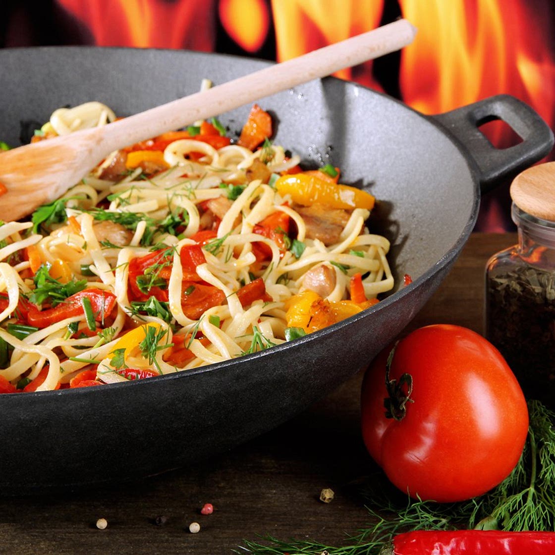 Würzige Chinesische Nudelpfanne