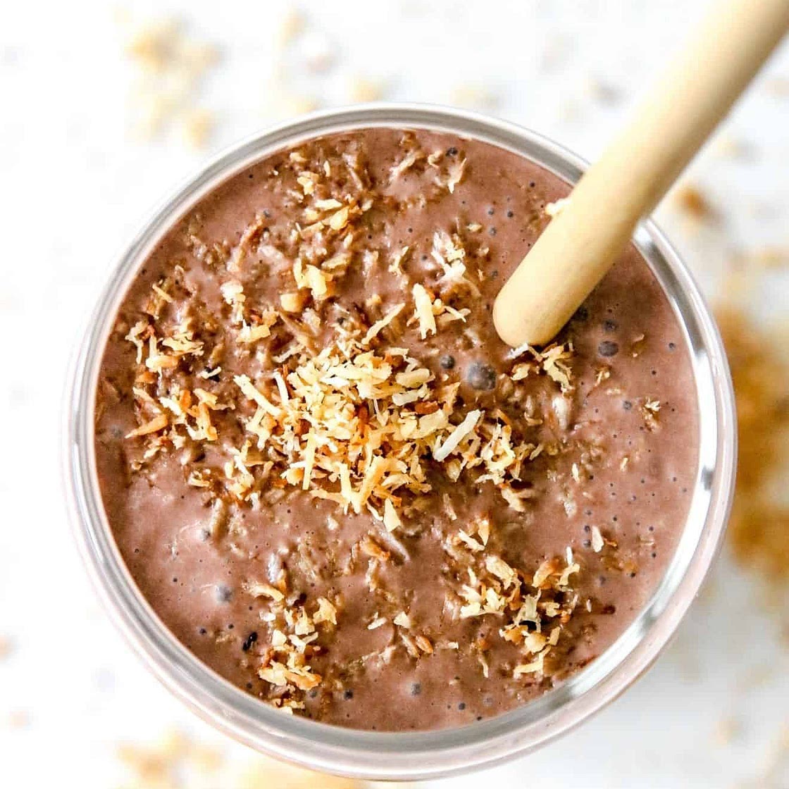 10-Min Creamy Chocolate Coconut Shake