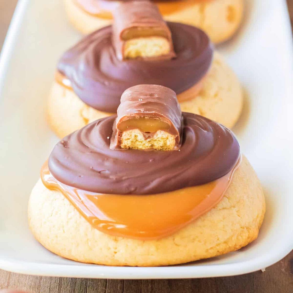 Crumbl Twix Cookies