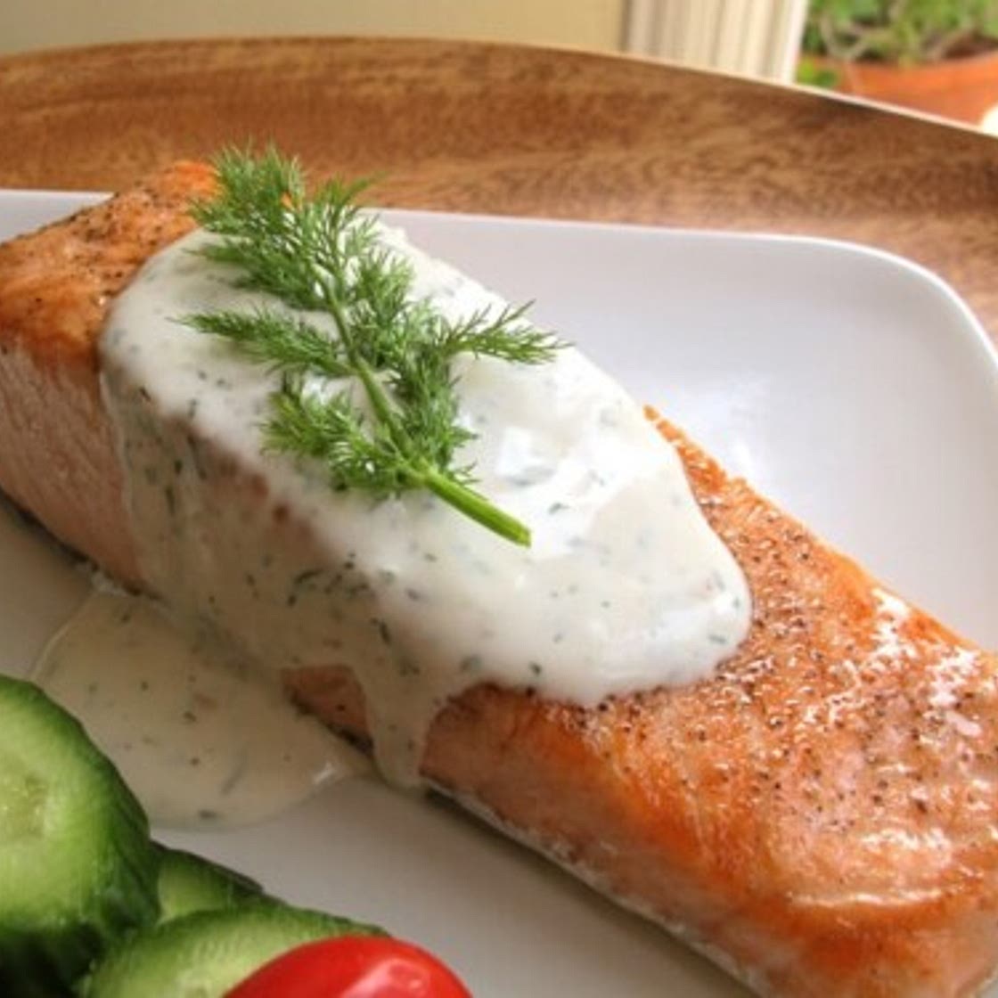 Seared Salmon with Creamy Dill Sauce