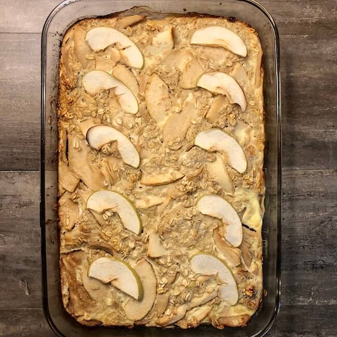 Apple Pie Baked Oatmeal