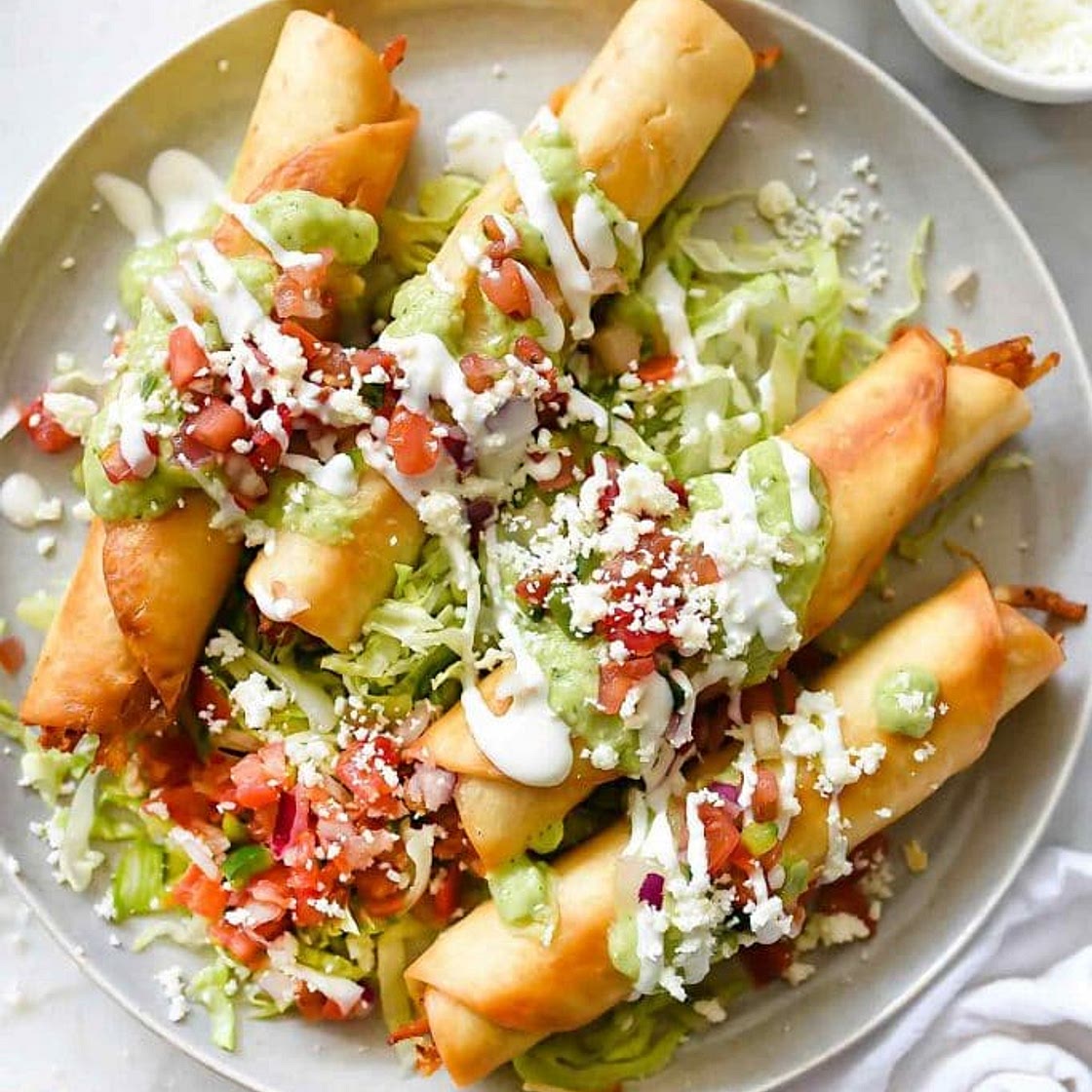 5-Ingredient Chipotle Chicken Taquitos