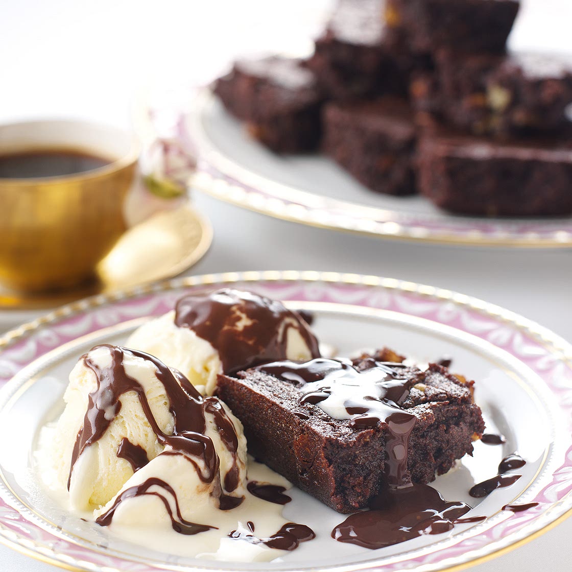 Flourless Chocolate Brownies With Hot Chocolate Sauce