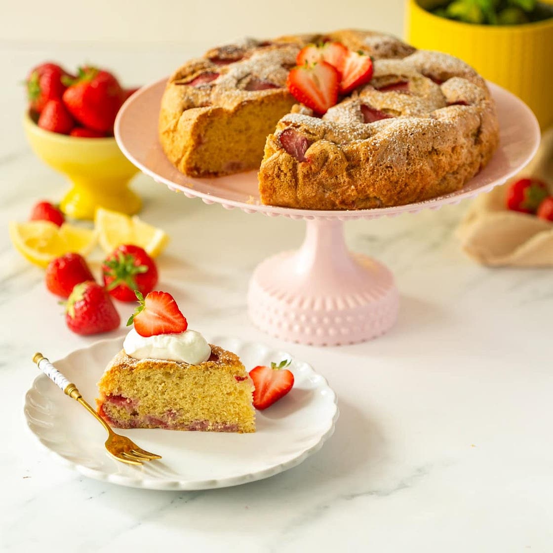 Italian Strawberry Cake