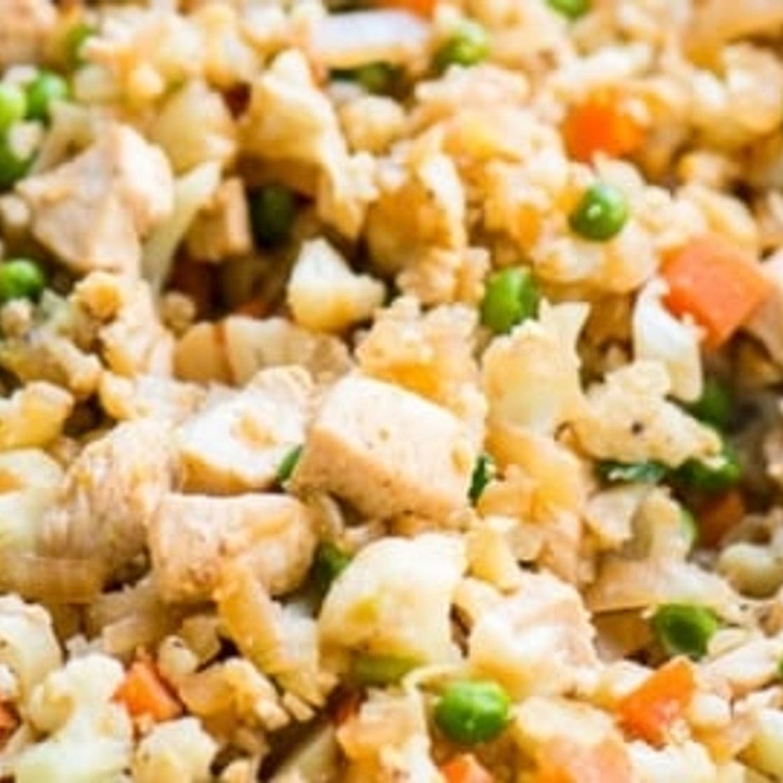 Cauliflower "Fried Rice" with Chicken
