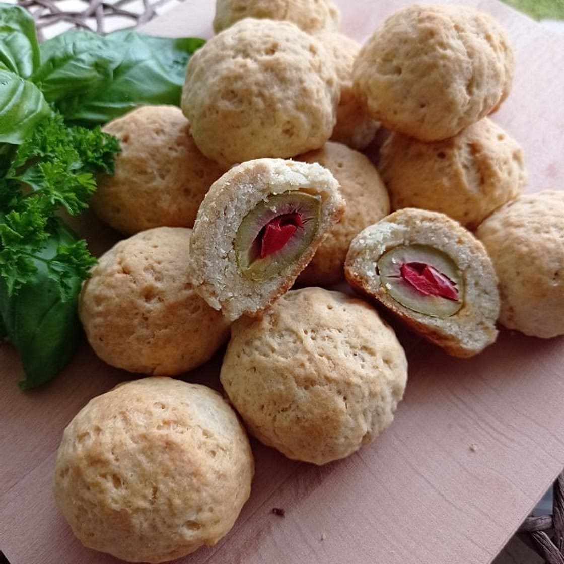 Αλμυρές μπουκίτσες με Ελιά