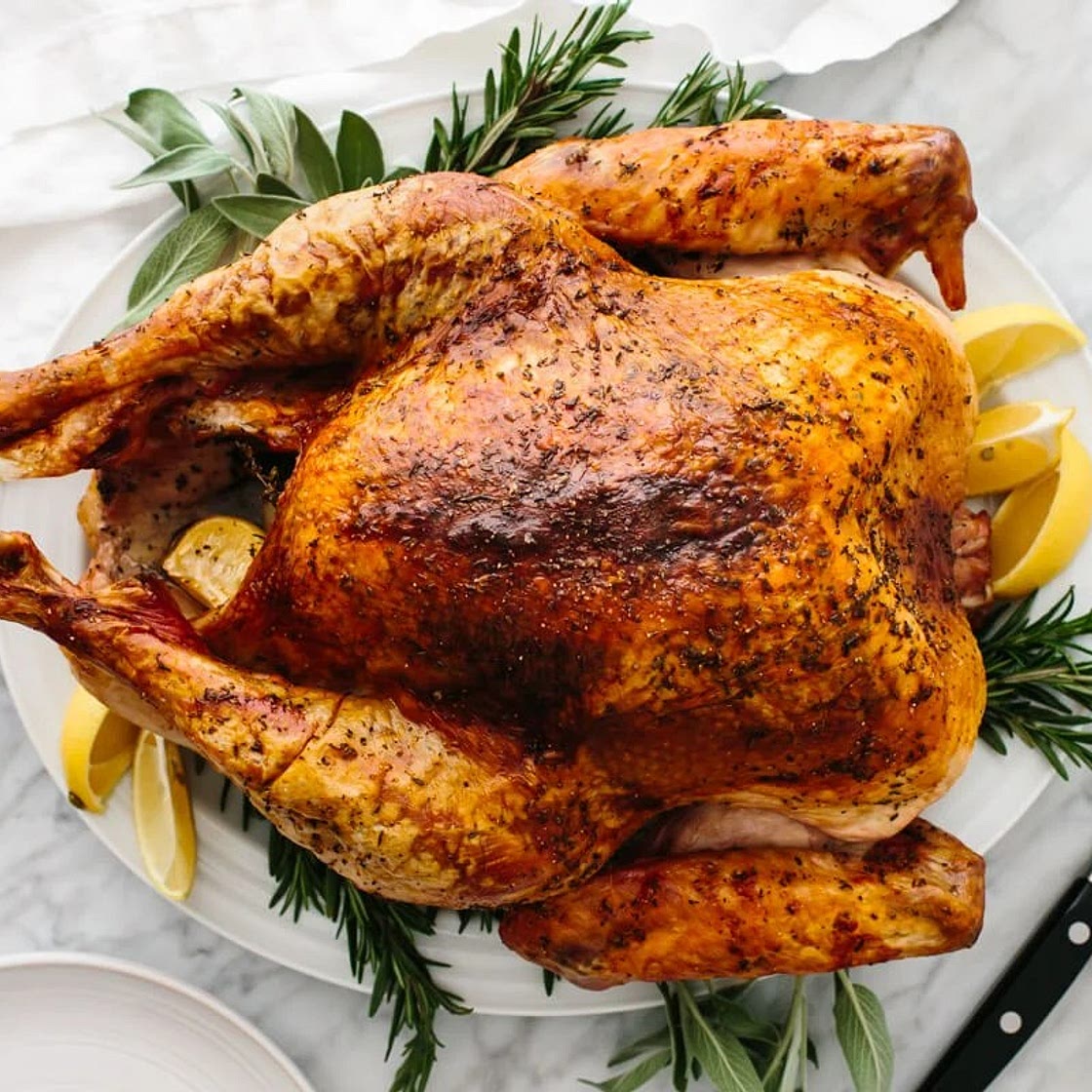 Easy Thanksgiving Turkey (Best No-Fail Recipe)