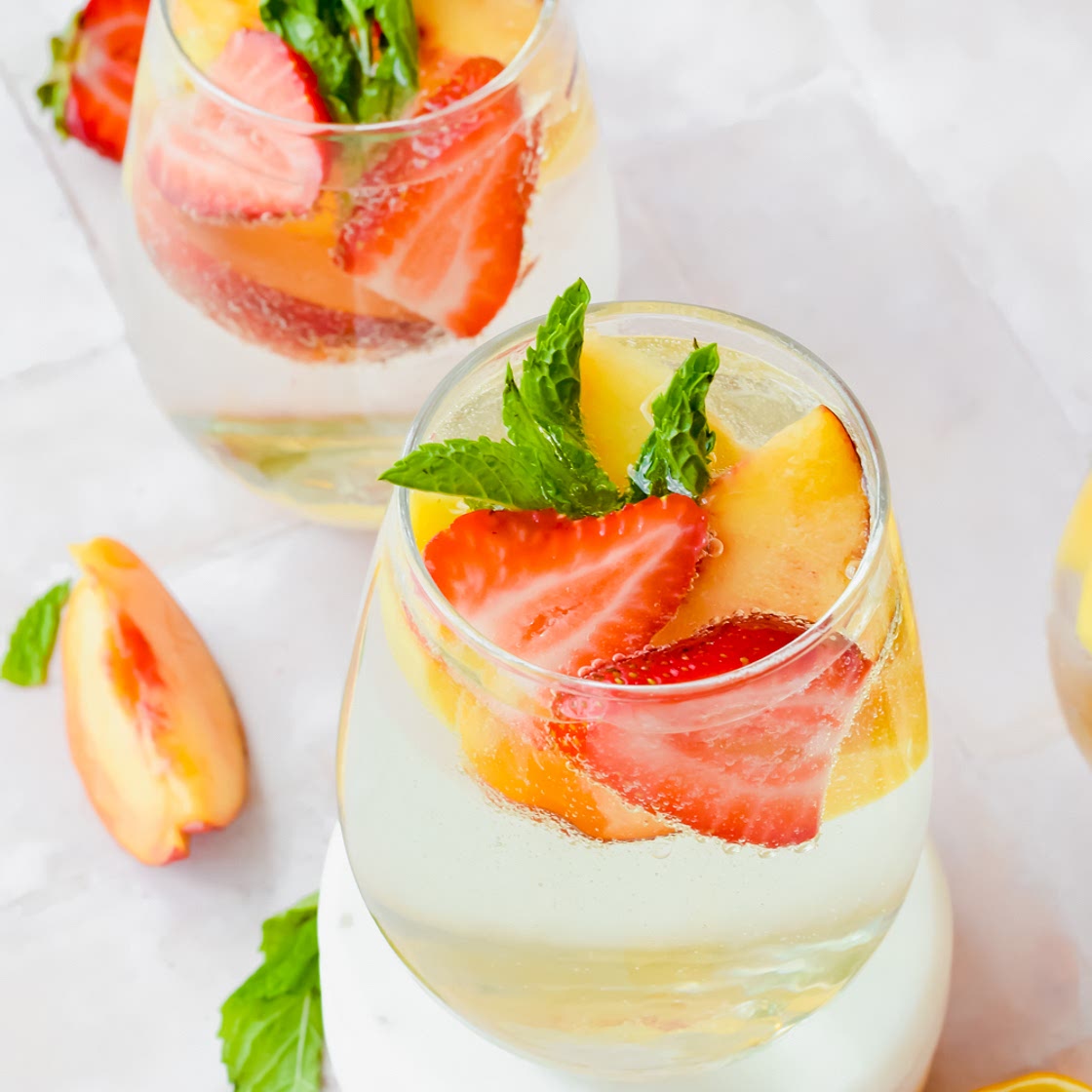 Sparkling Peach White Wine Sangria