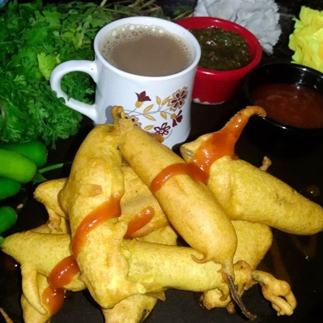 मिर्ची पकौड़ा (mirchi pakoda recipe in hindi)