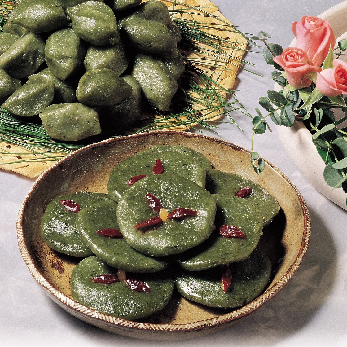 쑥갠떡 · 쑥송편