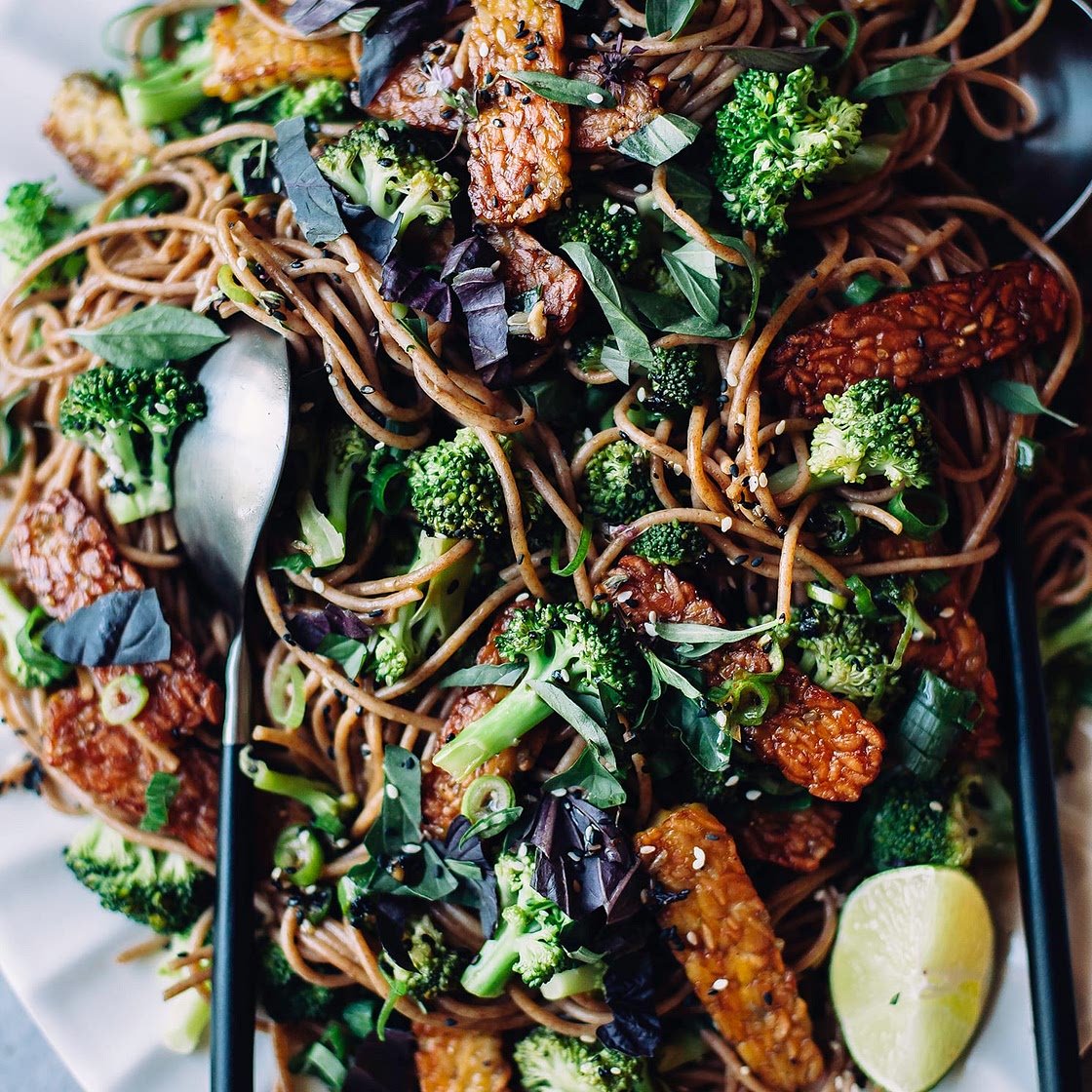 Sesame Garlic Noodles with Broccoli, Basil & Crispy Tempeh