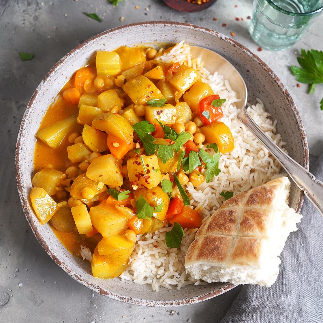 Vegan Kohlrabi Potato Curry