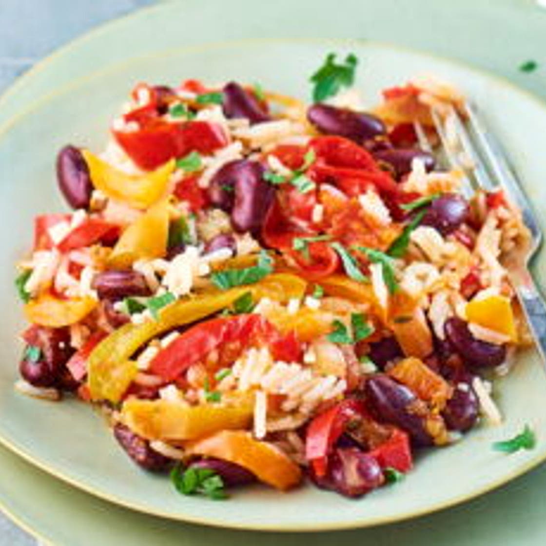 Salade de riz au trois poivrons et haricots rouges